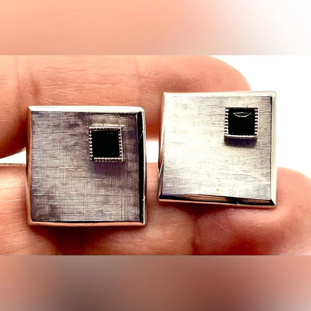 Vintage Signed Swank Textured Curvy Silver Tone Square Black Glass Cufflinks